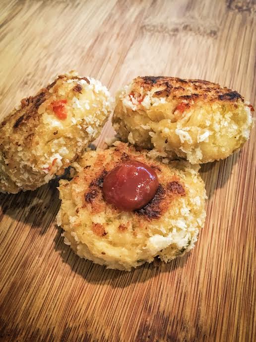 Crab Cakes with Cocktail Sauce The Art of Food and Wine