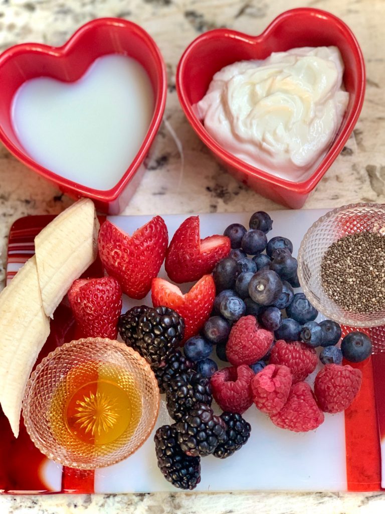 Berry Banana Smoothie Bowl Ingredients