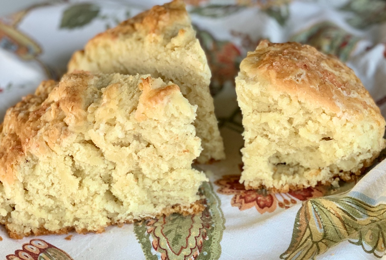 3 slices of Irish soda bread on flowered napkin