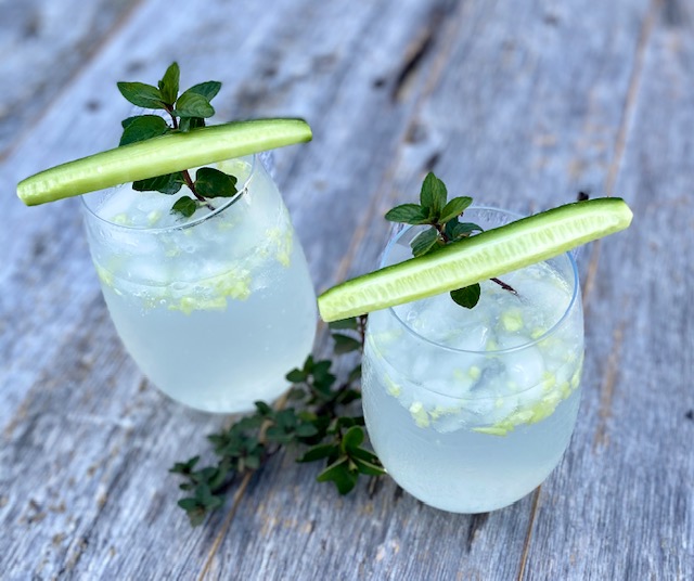 2 Cucumber Mint Cocktails