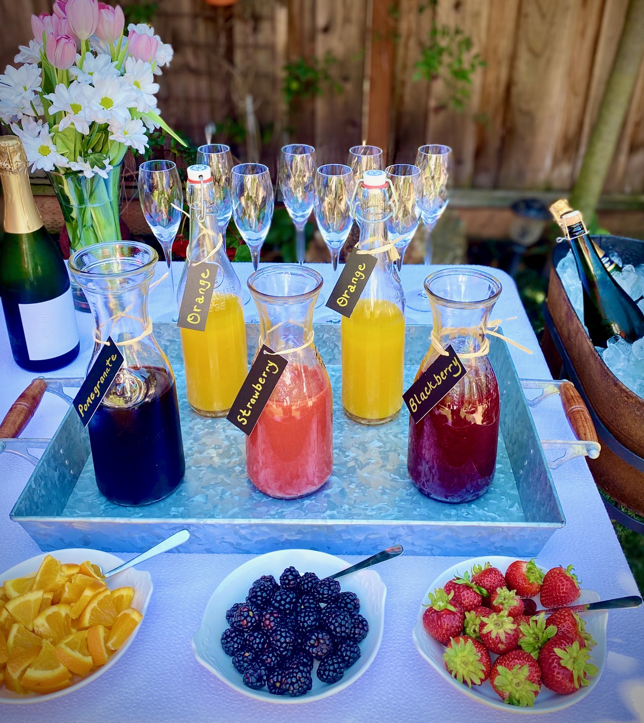 How to Set Up The Ultimate Mimosa Bar