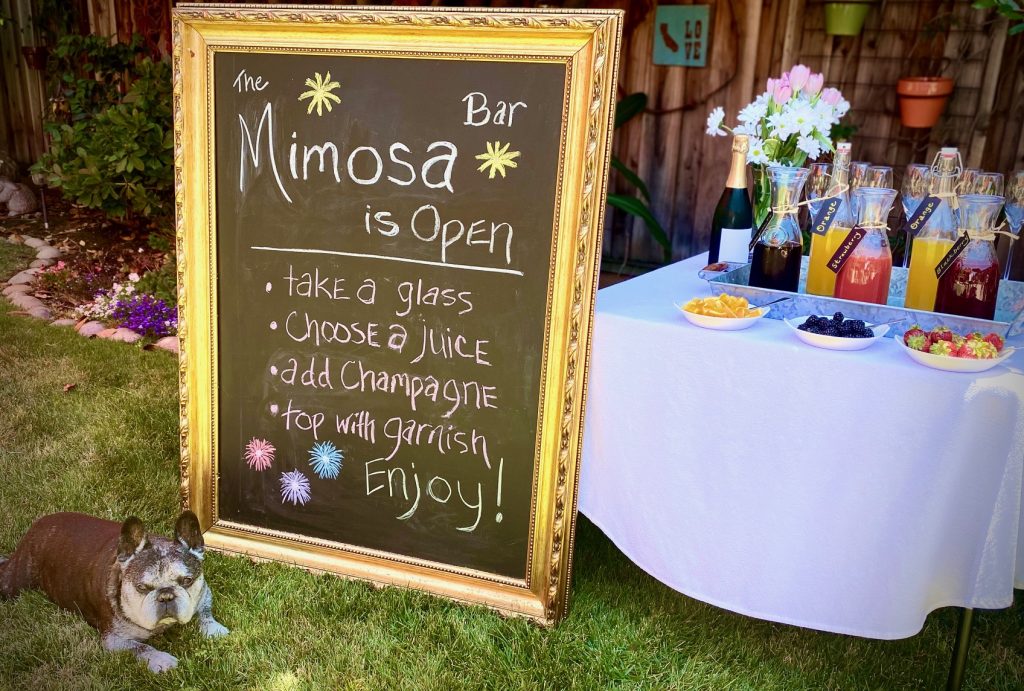 https://theartoffoodandwine.com/wp-content/uploads/2020/07/Mimosas-with-Oscar-1024x691.jpg