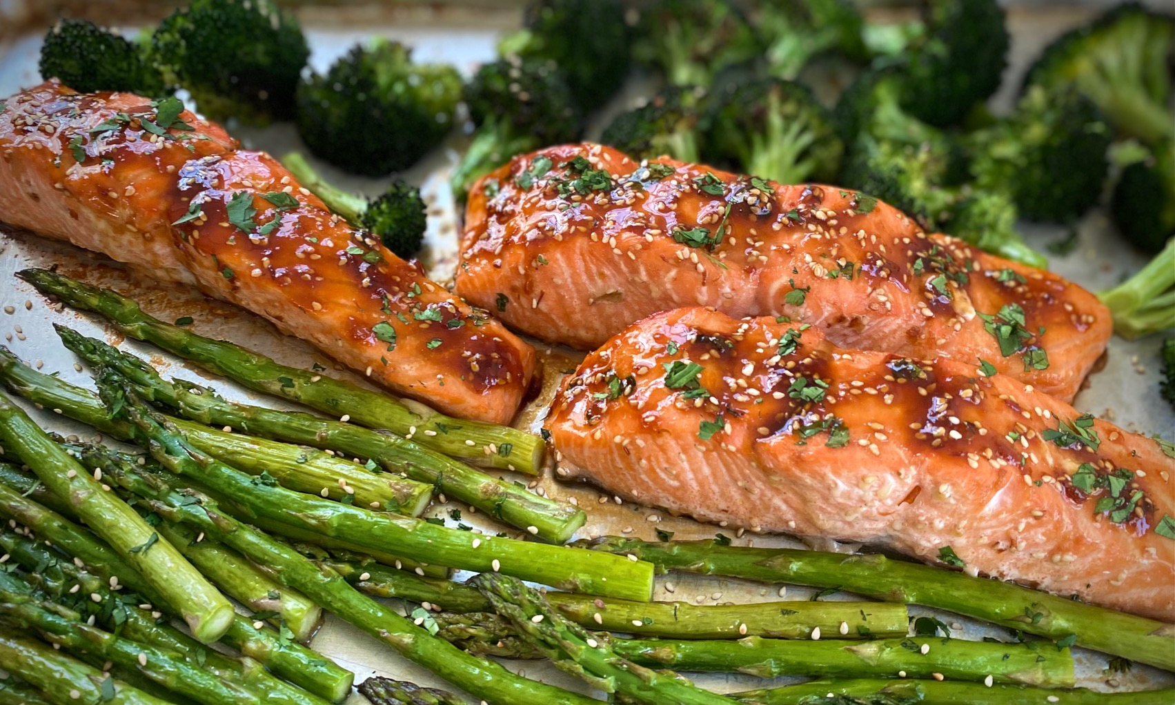 10 Minute Asian Glazed Salmon with Veggies - Anolon Cookware