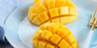 Mangos cut