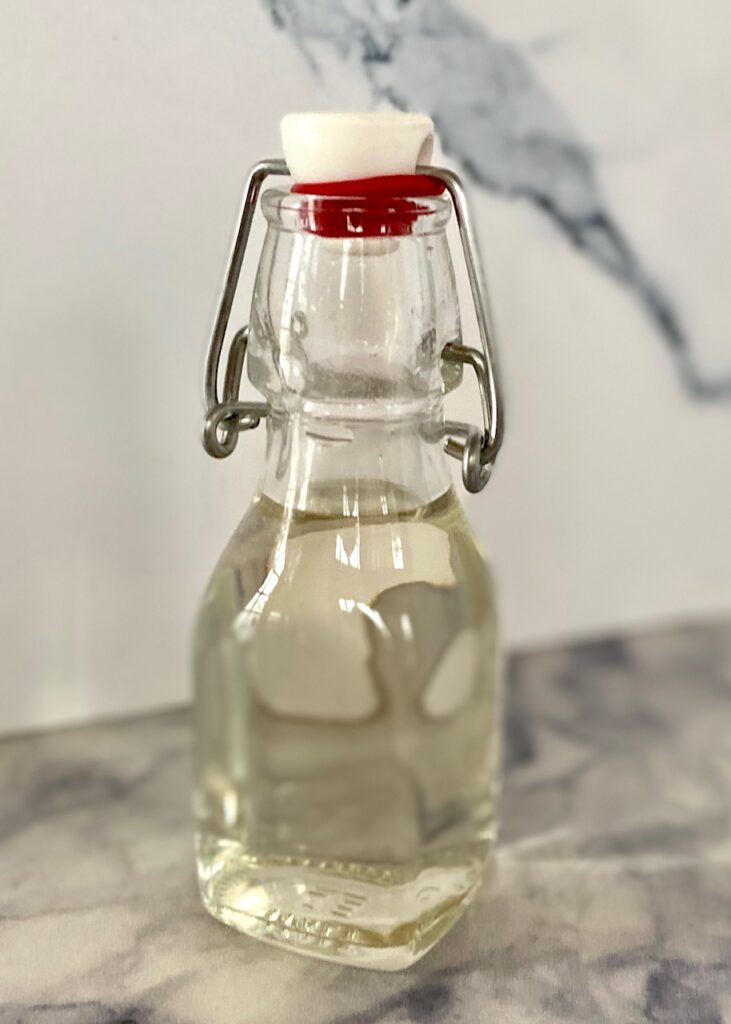 simple syrup in container