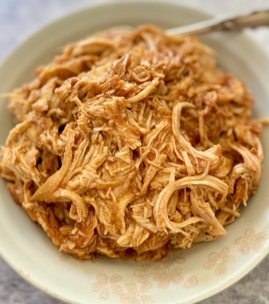 bowl of bbq chicken shredded