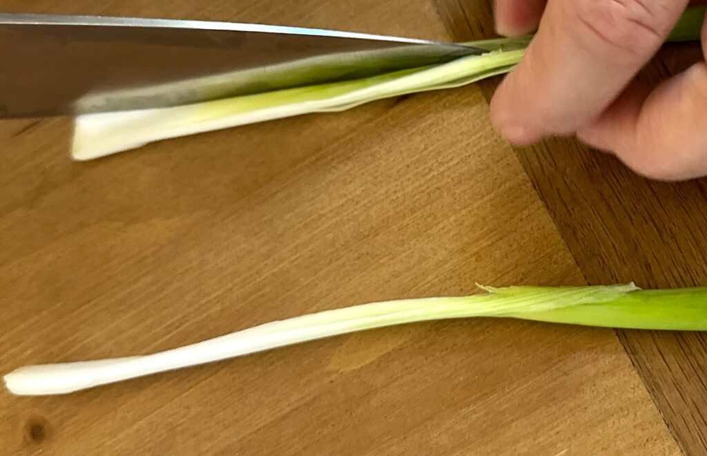 slicing scallions