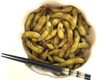 Spicy Garlic Edamame