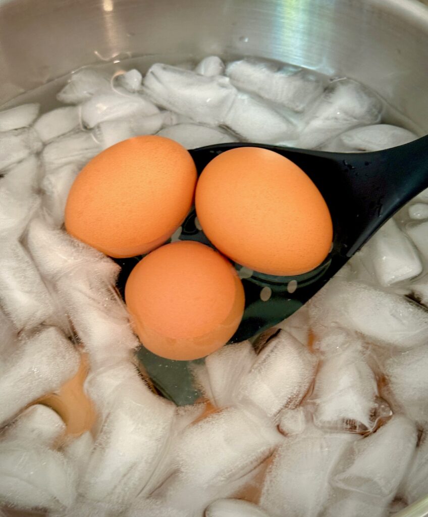 eggs in ice water