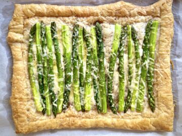 baked asparagus tart